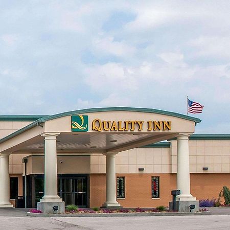 Huntingburg Quality Inn מראה חיצוני תמונה