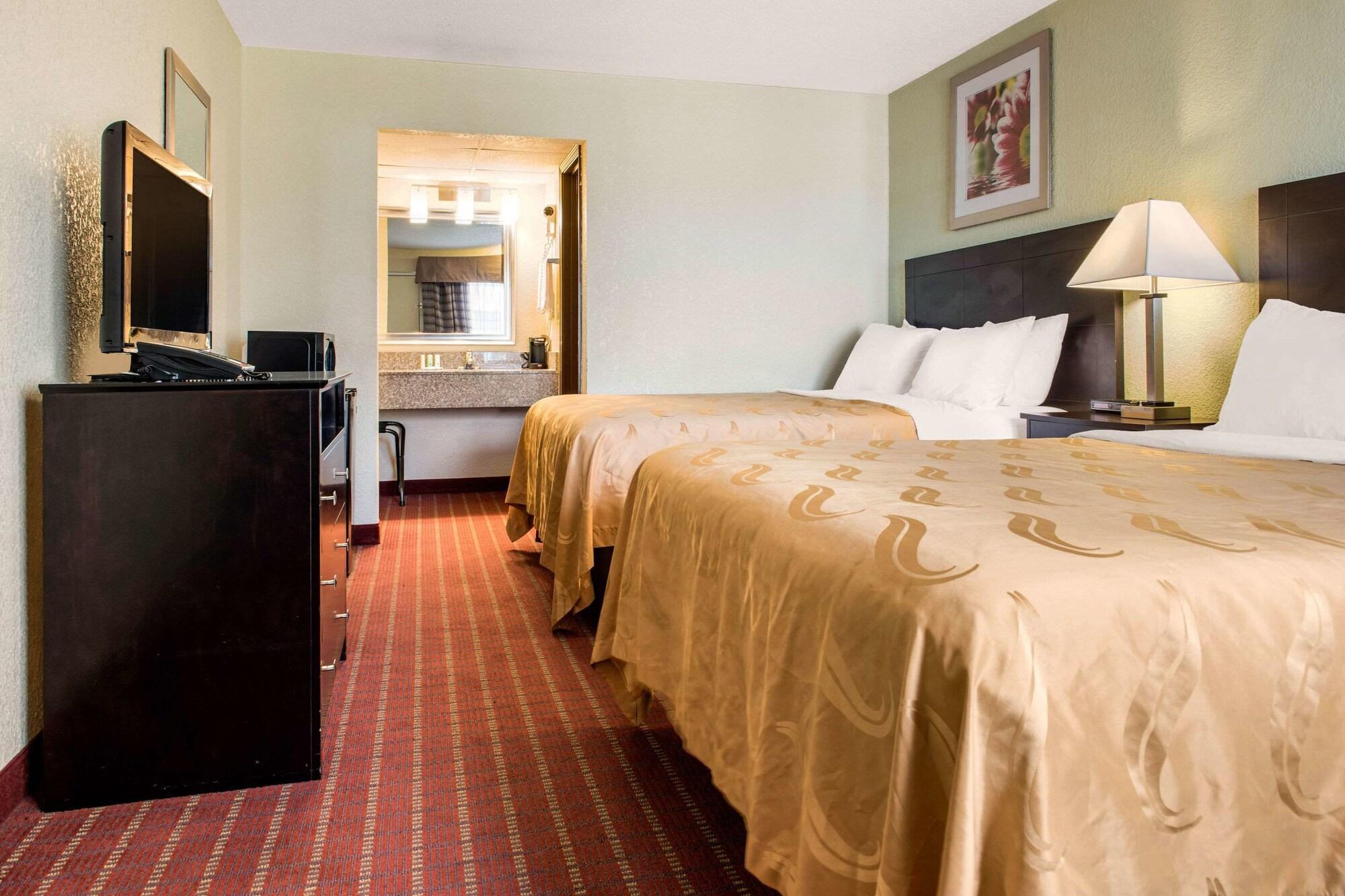 Huntingburg Quality Inn מראה חיצוני תמונה