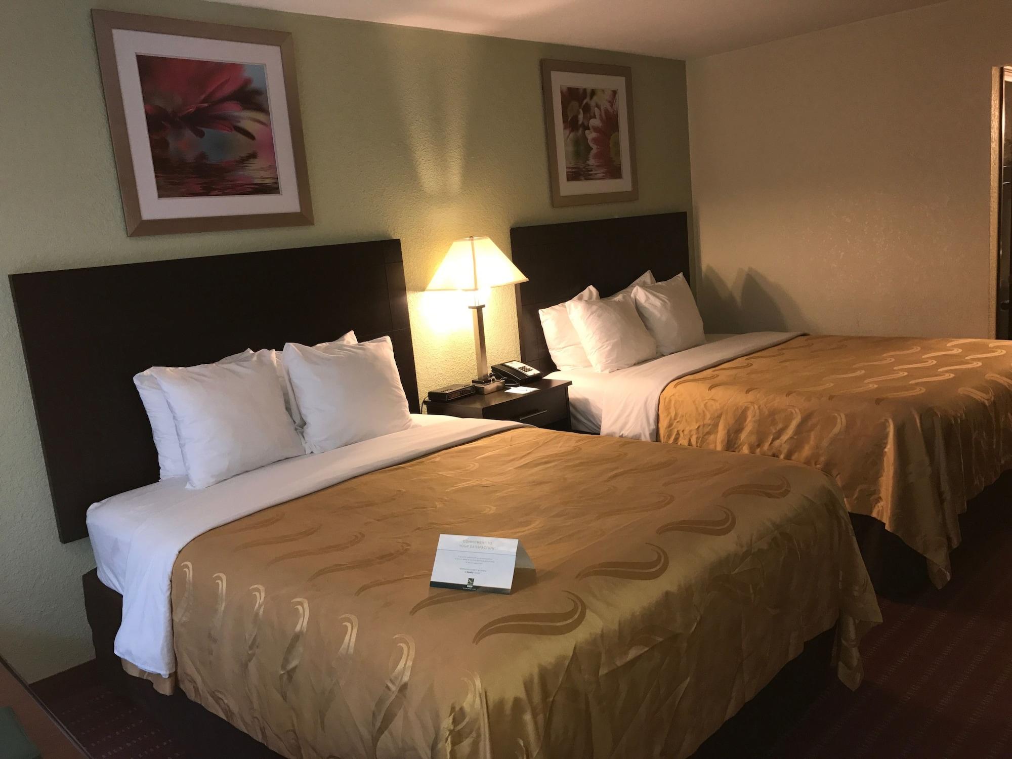 Huntingburg Quality Inn מראה חיצוני תמונה