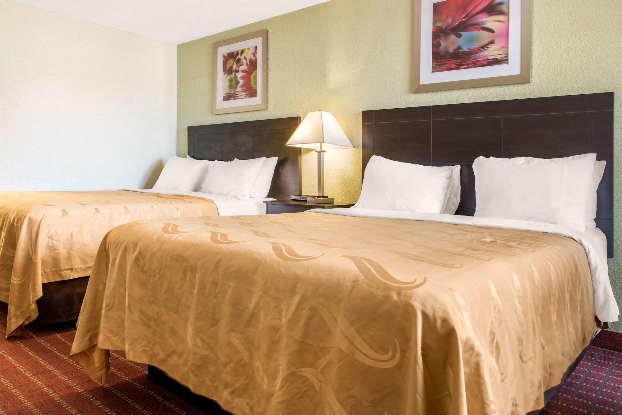 Huntingburg Quality Inn מראה חיצוני תמונה