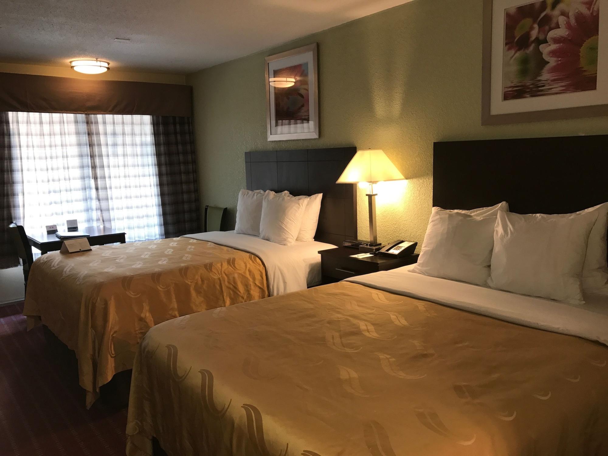 Huntingburg Quality Inn מראה חיצוני תמונה