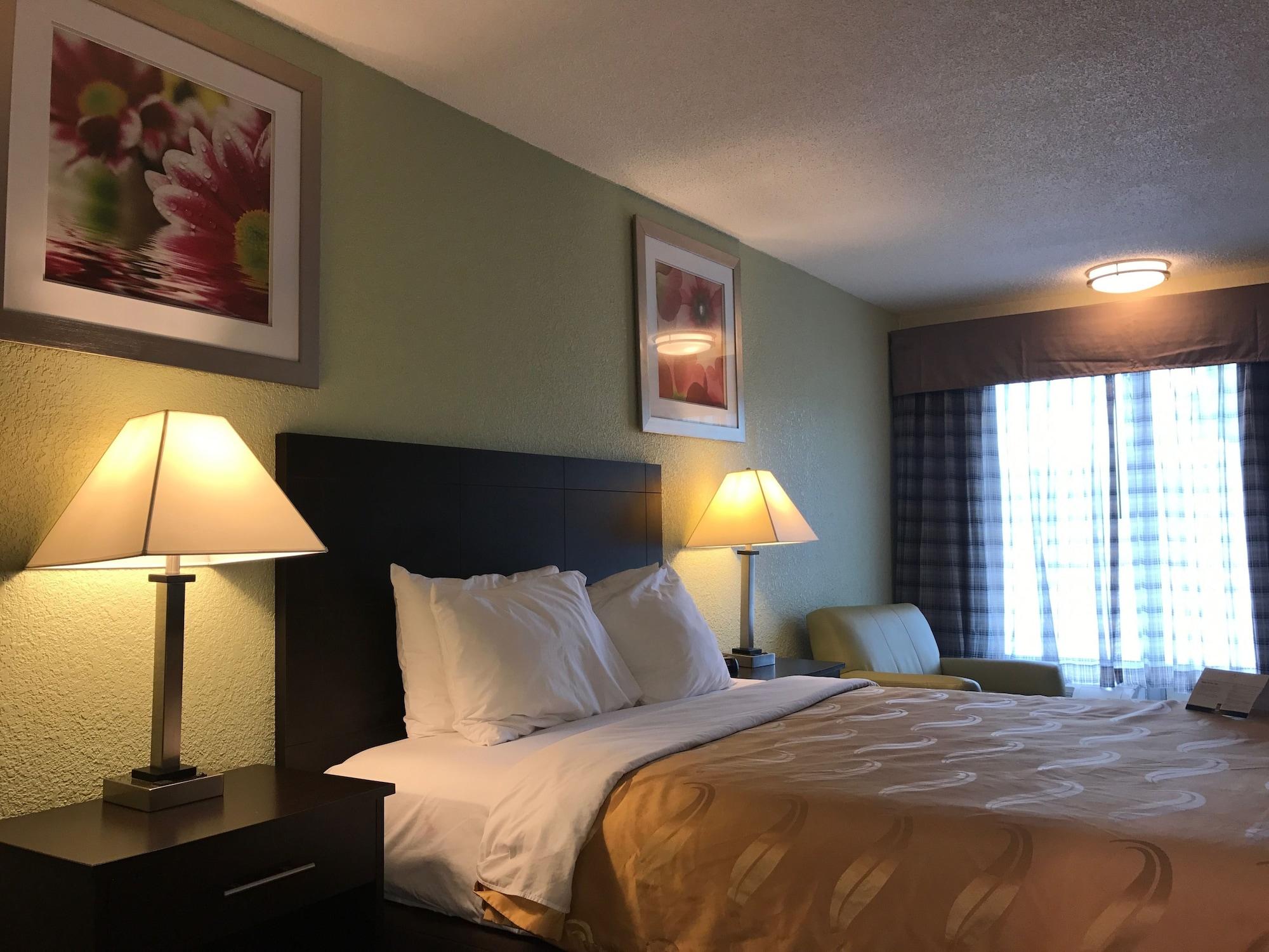 Huntingburg Quality Inn מראה חיצוני תמונה