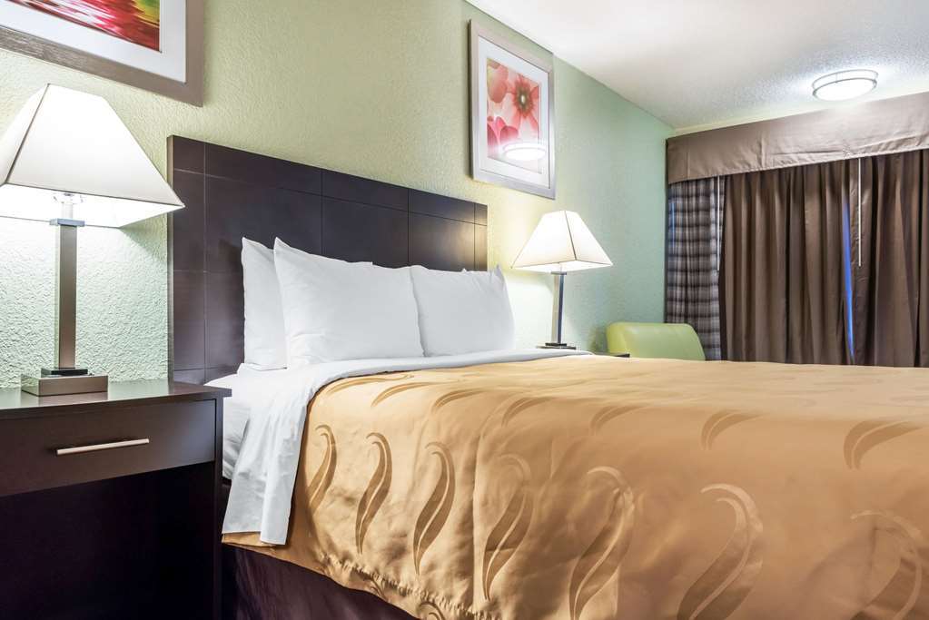 Huntingburg Quality Inn חדר תמונה