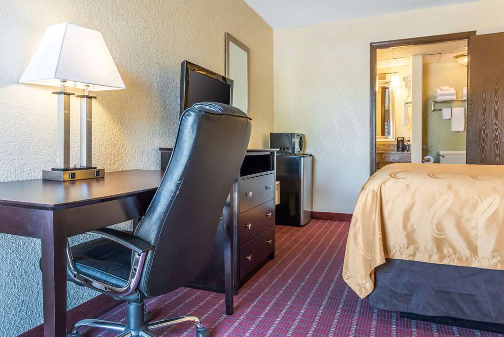 Huntingburg Quality Inn חדר תמונה