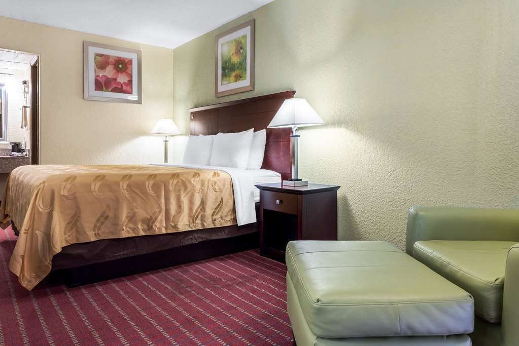 Huntingburg Quality Inn חדר תמונה