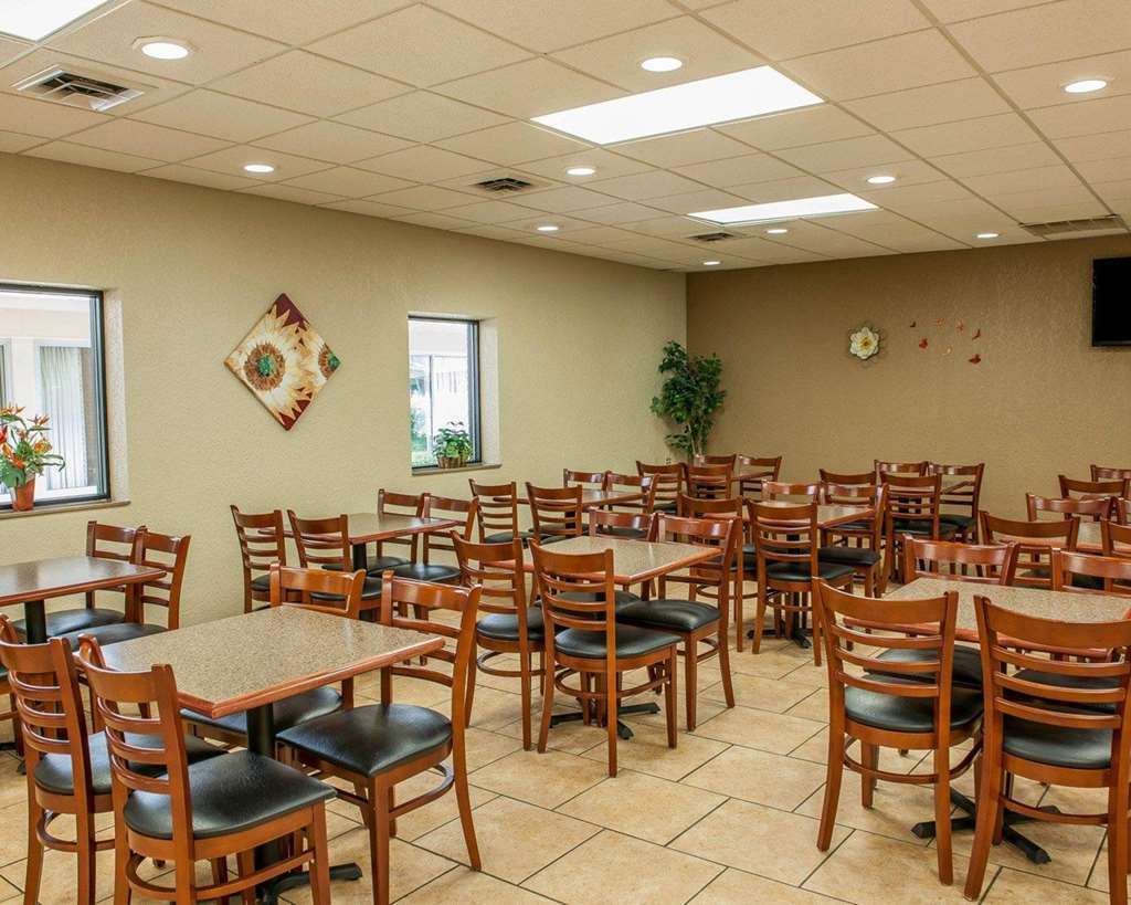 Huntingburg Quality Inn מסעדה תמונה