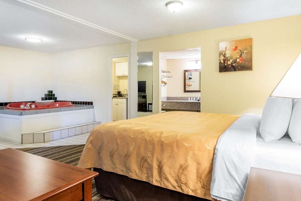 Huntingburg Quality Inn חדר תמונה