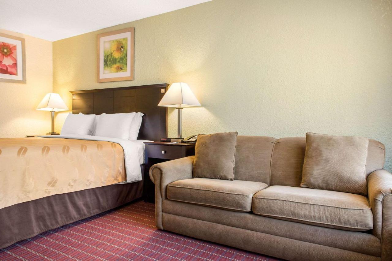 Huntingburg Quality Inn מראה חיצוני תמונה