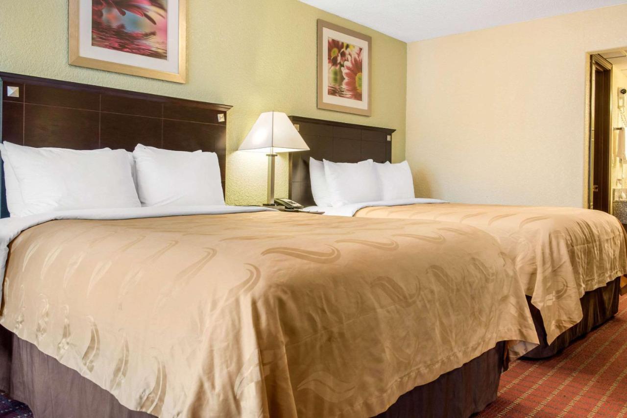 Huntingburg Quality Inn מראה חיצוני תמונה