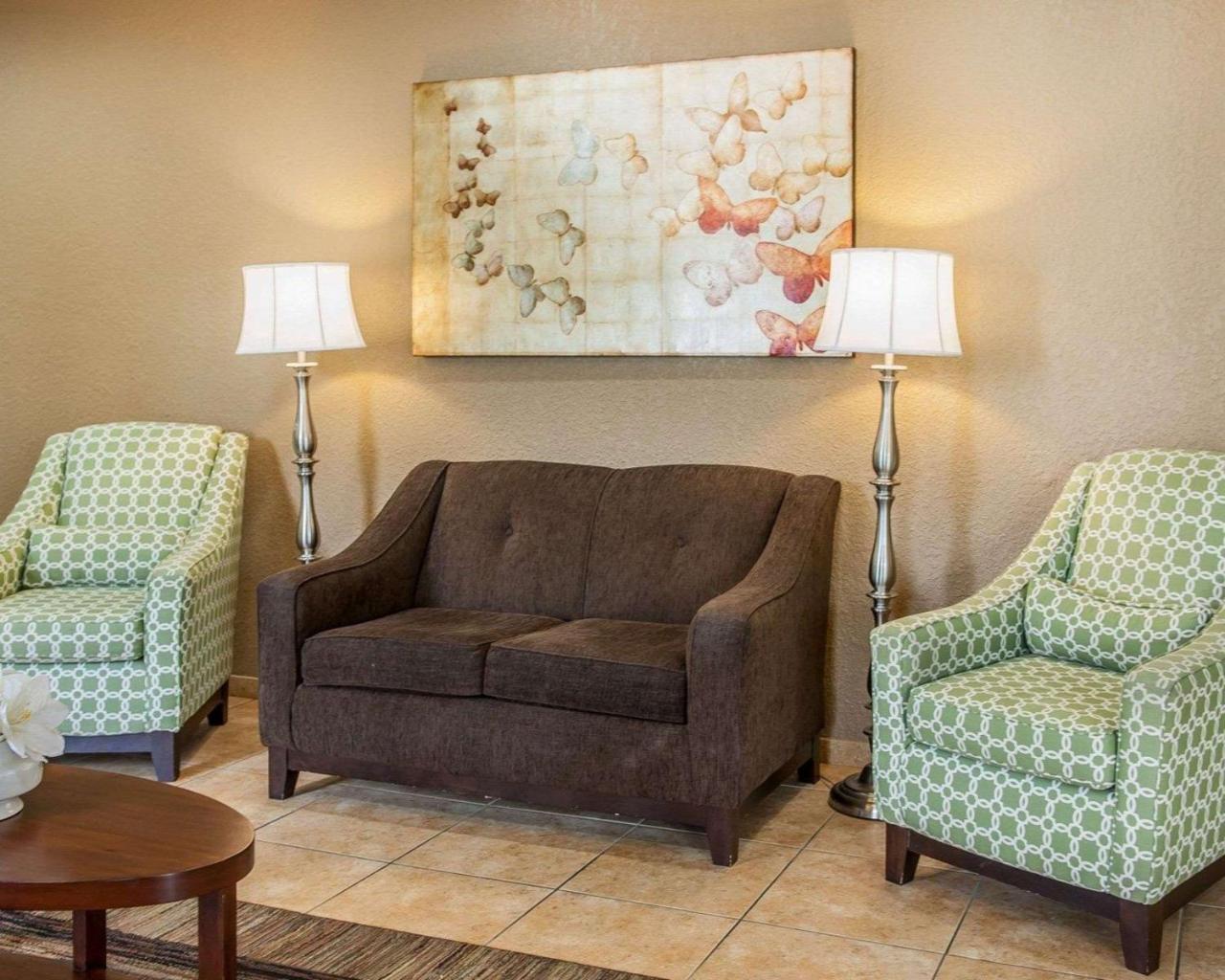 Huntingburg Quality Inn מראה חיצוני תמונה